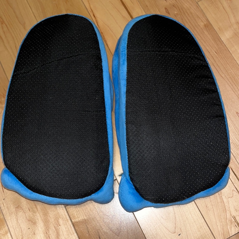 Monsters Inc style monster slippers - Picture 2 of 3